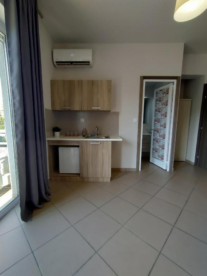 Peania Domus Apartment Paiania