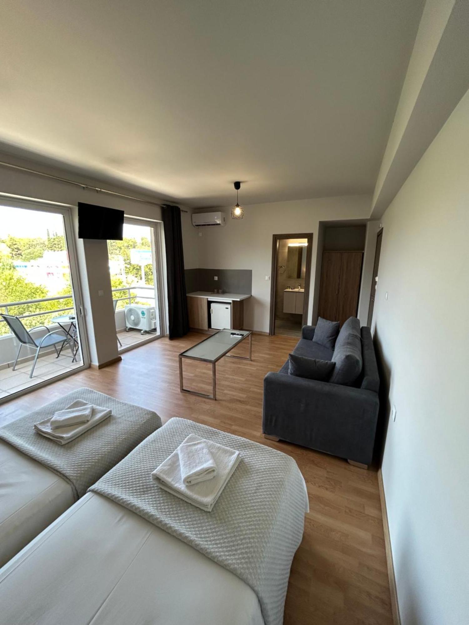 Apartment Peania Domus *