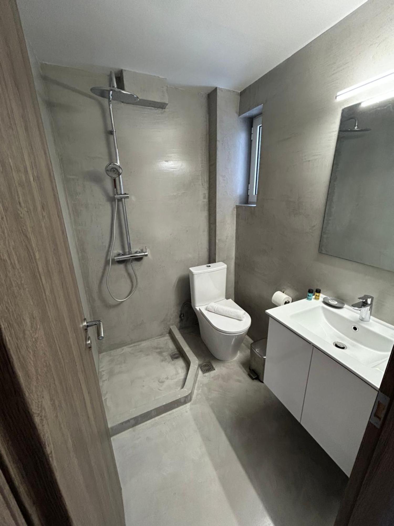 Peania Domus Apartment