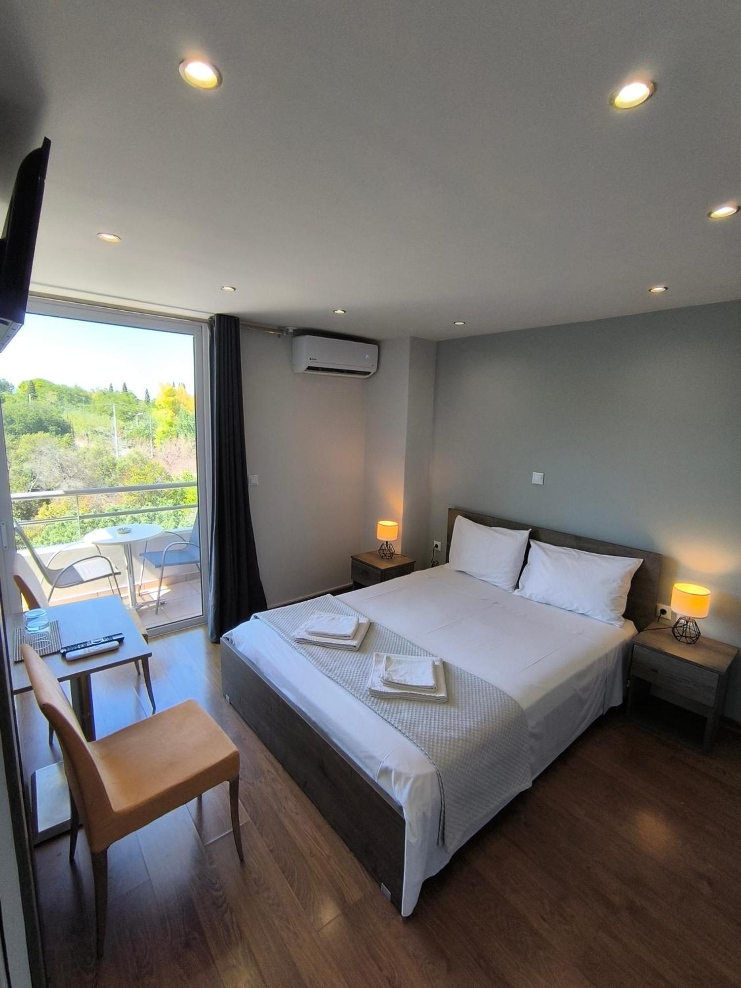 Apartment Peania Domus *